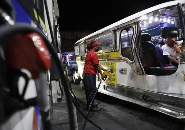 Gli Emirati Arabi escono dall'Opec, preparatevi a una tempesta energetica. E ora cosa succeder&agrave; al mercato mondiale del petrolio?