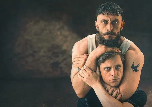  Richard Gadd non ne sbaglia una: dopo "Baby Reindeer", "Half Man" su HBO &egrave; la serie pi&ugrave; brutta e sporca sulla relazione tossica che non ti aspetti (ed &egrave; gi&agrave; una delle serie dell&rsquo;anno)