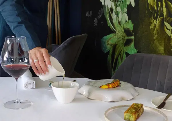 &ldquo;Adagio&rdquo; dello chef Maniscalco meglio di Cavour: Regno delle Due Sicilie e Regno di Sardegna uniti in due percorsi culinari al Relais Almaranto, fine dining tra Piemonte, Sicilia e tanti ricordi