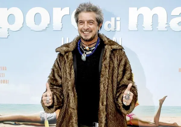 Paolo Ruffini ha rotto il caz*o? Per la "giornalista a rotelle" Valentina Tomirotti, si: "&Egrave; tutto uguale. Fa pressione emotiva sui non disabili e ne esce da figo"