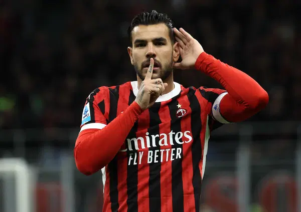 Fabrizio Corona (a pagamento) mostra dei video pesantissimi di Theo Hernandez e altri ex giocatori del Milan: ma cosa succedeva in quelle notti a Milano tra ragazze, palloncini (protossido di azoto) e l'inno della Champions? 
