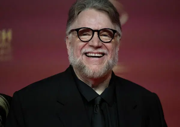 Viva i registi punk come Guillermo del Toro a Cannes: &ldquo;Dicono che l'arte si pu&ograve; fare con una fo*tuta app? Non cediamo&rdquo;. Contro tutto e tutti, nell&rsquo;epoca dei tecnofascisti: &ldquo;Facciamogli vedere in cosa crediamo&rdquo;