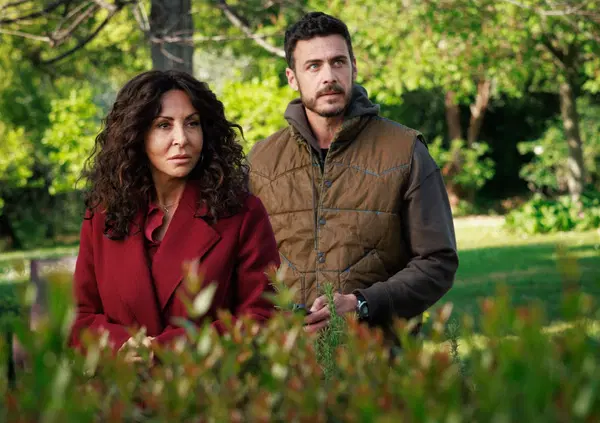"Scescilia" candidata ai Nastri d'Argento: Sabrina Ferilli nominata come Miglior Attrice Protagonista per "A testa alta", la fiction cagna di Canale 5 a tema revenge porn
