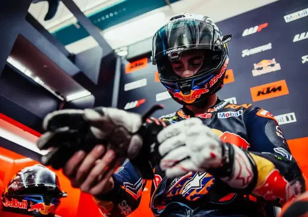 La seconda volta di Pedro Acosta? &ldquo;Manca qualcosa&rdquo;. Ma a Barcellona &egrave; pole nel sabato infernale di Pecco Bagnaia e Aprilia che c&rsquo;&egrave; ma non raccoglie