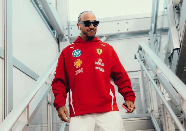 Ma perch&eacute; Hamilton a Montreal continua a dire che non lavorando al simulatore Ferrari si trova meglio in pista? C&rsquo;&egrave; un precedente, ma anche altro