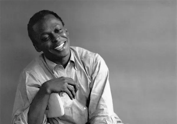 100 anni di Miles Davis, l&rsquo;uomo che suonava la musica che non c&rsquo;&egrave;