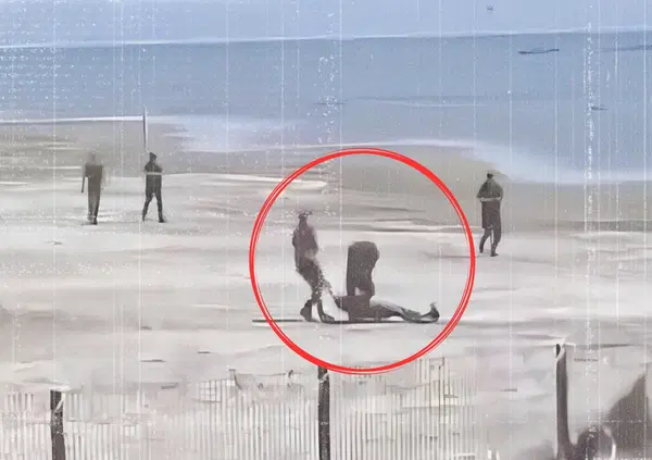 Cosa c'&egrave; dietro al video dei manifestanti in Albania trascinati sulla spiaggia dove il genero di Trump vuole costruire un resort da 1 milione: gli affari del presidente americano ma anche il gioco immobiliare Usa-Israele