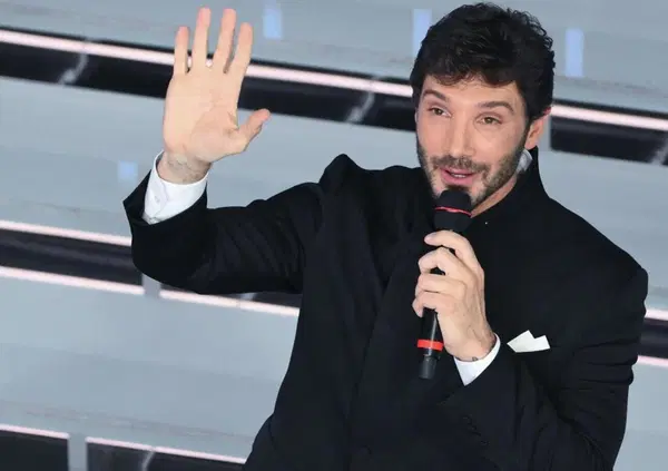 Stefano De Martino sta per rivoluzionare Sanremo, ma questo significher&agrave; rinunciare alla serata migliore di tutte?