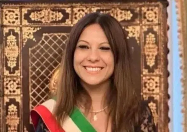 La clamorosa denuncia della sindaca di San Severo (ora ex) Lydia Colangelo. Richieste hot, &ldquo;un tentativo sequestro di persona&rdquo; e una maggioranza litigiosa, quanti segreti dietro una porta chiusa...