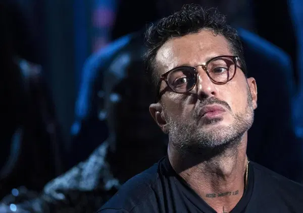 Anche i conti sono &ldquo;falsissimi&rdquo;: Fabrizio Corona fa crollare i guadagni di Alfonso Signorini