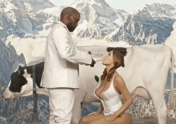 Kanye West e Gemini Season? Bianca Censori come suprema donna pneumatico
