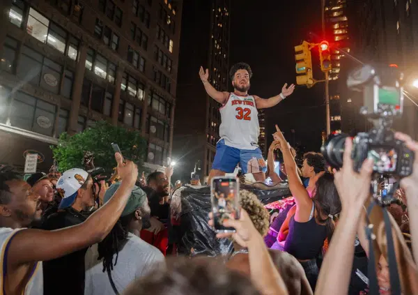 Ma avete idea di quanto costa un biglietto per i Knicks? Ecco le cifre folli per le Finals newyorchesi, per le quali non vi basta casa vostra