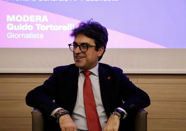 Ma che cazzo ve le prendete con il sindaco di Matera perch&eacute; dice le parolacce, prendetevela con lui perch&eacute; le ruba al cuore per venderle al marketing