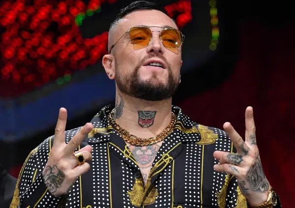 &ldquo;Arricchiti&rdquo; di 22simba e Gu&egrave; &egrave; la versione rap di &ldquo;Pretty Woman&rdquo;