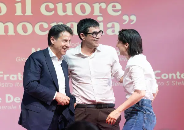 Ah Matt&eacute;, il Campo Largo non sa pi&ugrave; come dirti che non ti vuole: l&rsquo;ultima? Dal palco della FIOM Conte, Schlein &amp; Co. insultano ancora il tuo Jobs act