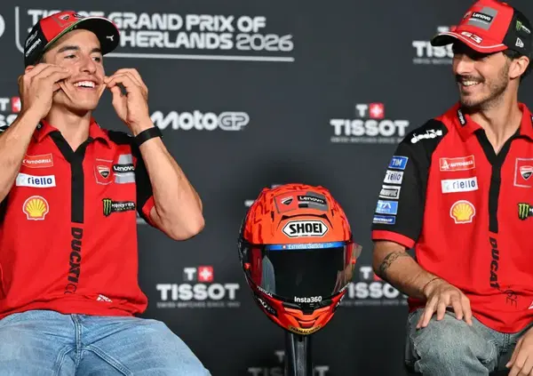 Sembra il finale di Twin Peaks ma &egrave; la MotoGP ad Assen: Il mercato di Marquez, Acosta e Bagnaia, Bastianini su Ducati e Yamaha che si prende la Moto3