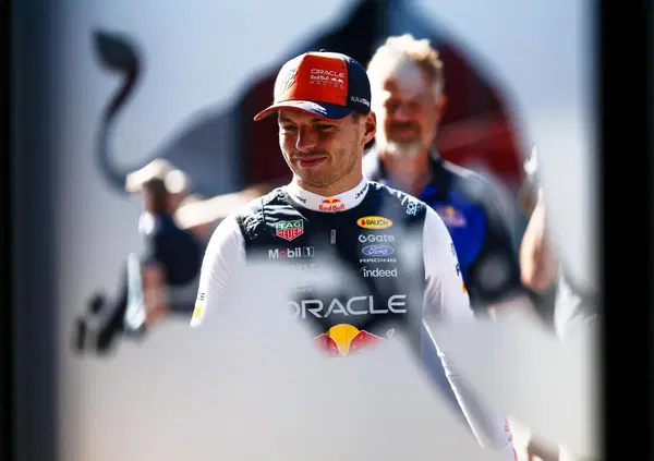 In Austria, dieci anni di Max Verstappen in Red Bull: &ldquo;Sono cresciuto, ma non cambiato&rdquo;. E sul rapporto con Kimi Antonelli e il suo futuro parla (ancora) chiaro