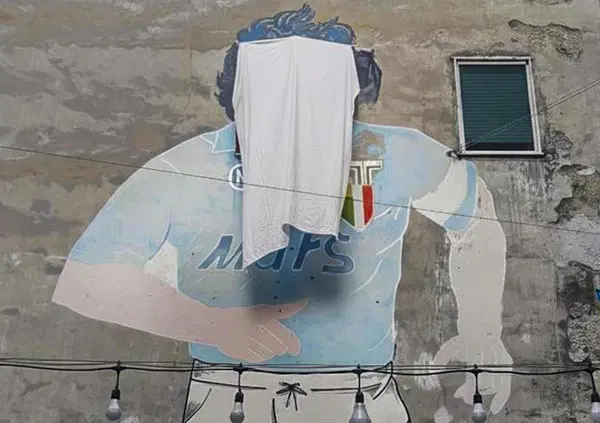 Abbiamo ripetuto talmente tante volte che Milano &egrave; peggio di Napoli che a Napoli si sono incazzati. Ma non dite che &egrave; tornata la camorra, &egrave; solo tornata sui giornali, ed &egrave; pi&ugrave; giovane, violenta e social 