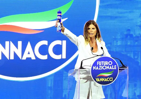 Ravetto a Villa Taverna vuol dire una cosa sola: Vannacci is the new "Giuseppi"?