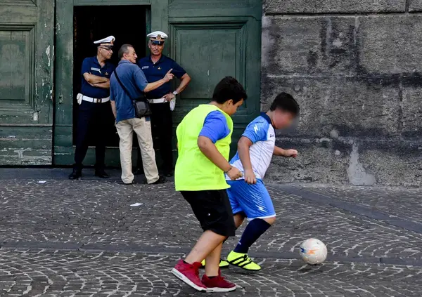 Una mamma contro il calcio italiano, la lettera a MOW: &ldquo;Bambini di dieci anni selezionati come fossero atleti professionisti, il problema &egrave; il modello educativo&nbsp;che si trasmette&rdquo;