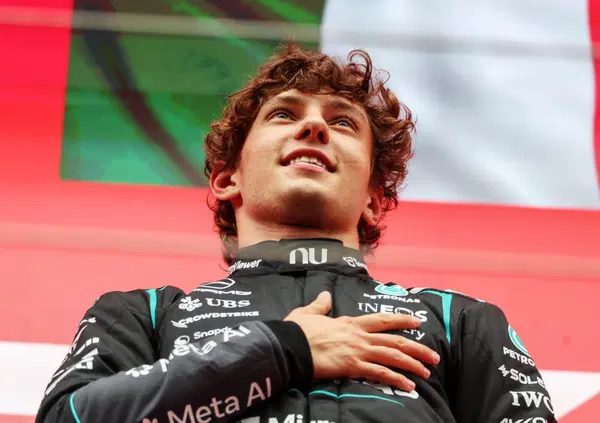 Disastro Russell e capolavoro a Spa di Kimi Antonelli. Manco in F1 it&rsquo;s coming home, ma l&rsquo;Italia c&rsquo;&egrave;: &ldquo;Cerco di portare in alto il Tricolore&rdquo;