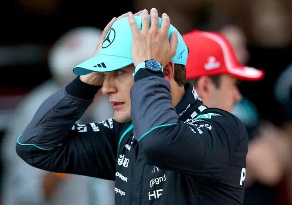 &ldquo;Un-fuc*ing acceptable&rdquo;: il team radio censurato dalla FOM di un George Russell furibondo ci dice molto di questa F1, al pari dello sfott&ograve; social di Charles Leclerc