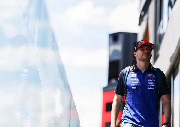 Max Verstappen in Ungheria asfalta tutti, nessuno escluso: &ldquo;Dicevano che sarei dovuto stare zitto, adesso hanno capito cos&rsquo;&egrave; davvero questa F1&rdquo;