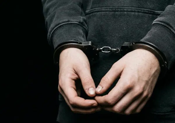 La vergogna di Malta: da 70 giorni un minorenne italiano &egrave; in carcere ma il vero problema non viene neanche affrontato. Guardatevi &ldquo;Non c&rsquo;&egrave; nessun messaggio&rdquo; di Serena Mazzini e capirete perch&eacute;