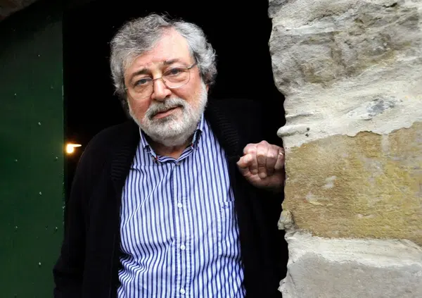 Amare Guccini ed essere di destra: un coccodrillo con l'anima avvelenata e una domanda idiota che non va gi&ugrave;