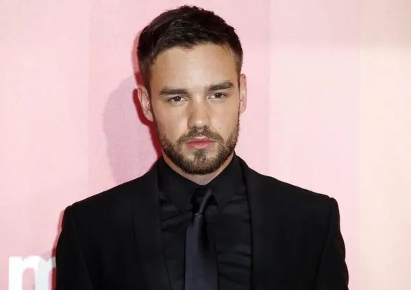 S&igrave;, Liam Payne &egrave; morto perch&eacute; si faceva di crack. Ma che senso ha raccontarlo adesso?