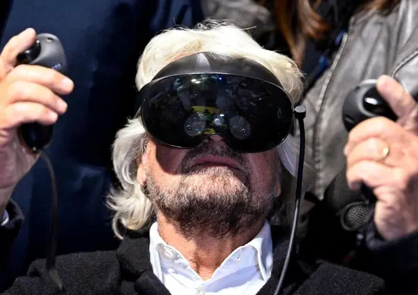 Il Grillo &egrave; tornato a parlare e sembra un liberale. Avete letto il nuovo manifesto politico del teorico del Movimento 5 Stelle? Ci serviva Beppe per trainare l&rsquo;Italia (ancora una volta) nel futuro