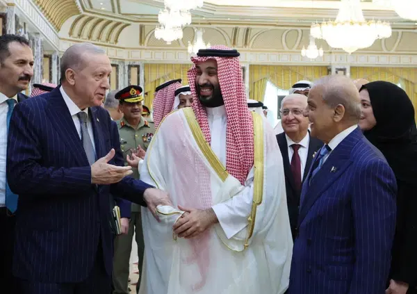 Ecco la Nato islamica: i soldi dei sauditi, il nucleare del Pakistan e le armi di Erdogan. Ve lo avevamo anticipato e ora &egrave; realt&agrave;