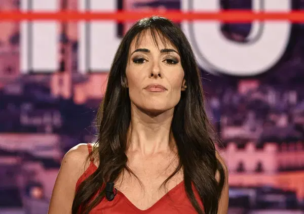 Ma quant&rsquo;&egrave; brava Adele Grossi? Dagli inizi con la Gabanelli a RaiNews, la conduttrice di &ldquo;Filorosso&rdquo; con Monteleone piace a tutti