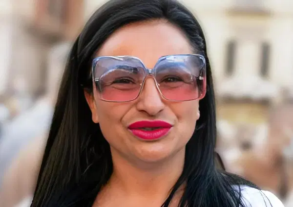 Arriva la docu serie su Rita De Crescenzo. Netflix, ma cosa sei diventato?