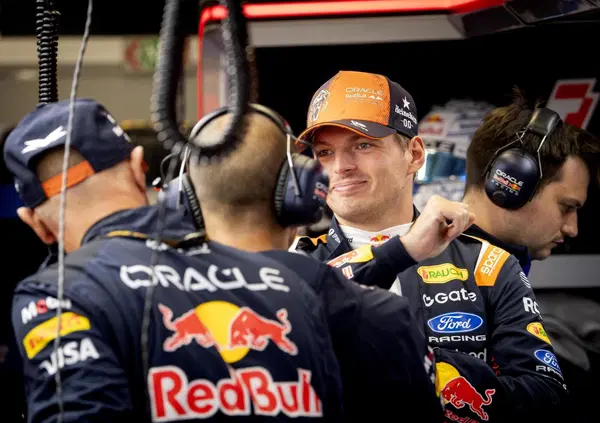 Gli stipendi folli dei piloti di F1: Verstappen batte Hamilton e diventa il Re del Circus, Antonelli continua a crescere (e guadagnare)