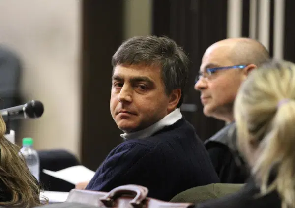 Valter Lavitola &egrave; un genio e ora Welcome to Favelas in tempo 0 si appropria di Daniele Piervincenzi nuovo conduttore di Report: &ldquo;Welcome to Report potrebbe diventare una realt&agrave;"