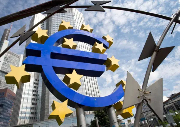 Gli Usa ci hanno rubato l'euro per fregare l'Europa (e salvare lo yen a spese nostre)