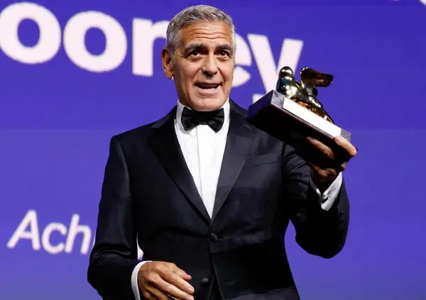 Fermatevi un attimo e ascoltate cosa ha detto George Clooney alla Mostra del cinema di Venezia sul giornalismo: &ldquo;Vogliono far tacere chi fa domande. L'informazione &egrave; in mano agli uomini pi&ugrave; ricchi&rdquo;