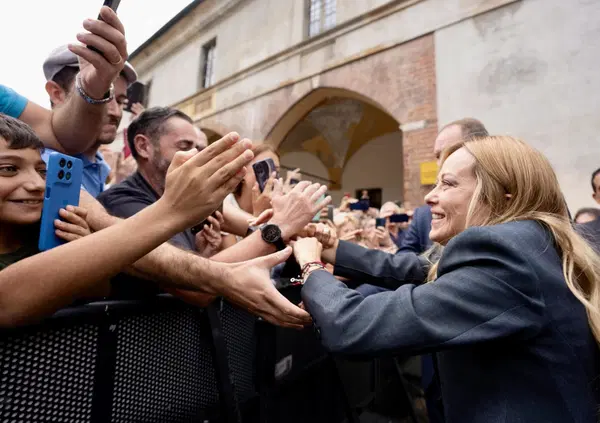Ma come parli? Daniela Ranieri fa l&rsquo;autopsia della politica italiana attraverso il linguaggio dei leader da Meloni a Mario Draghi