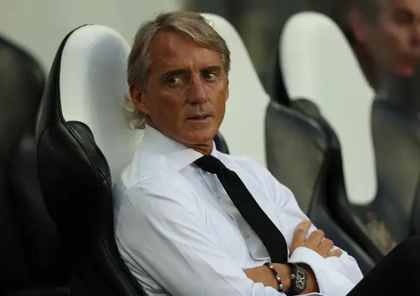 Chi sa vincere ragiona sempre da vincente, fregandosene del consenso. Gloria a Roberto Mancini che convoca Maldini