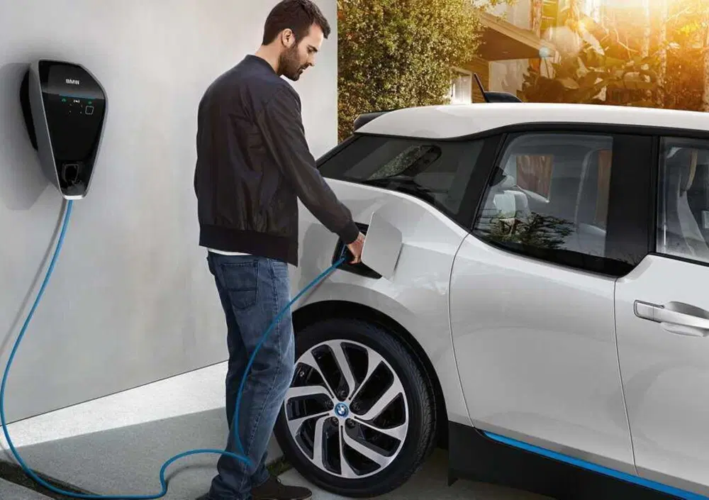 Auto elettriche: si apre la finestra per il Bonus Colonnine 2026, rimborsi fino all'80%