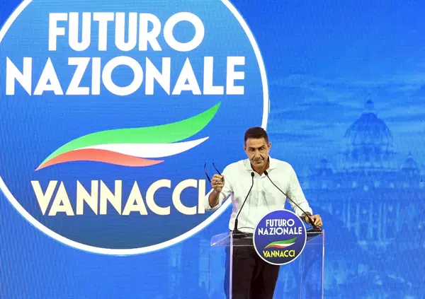 Roberto Vannacci rischia di dover cambiare il simbolo di Futuro Nazionale: ammessa l&rsquo;opposizione di Nazione Futura (Giubilei) contro il Generale. Ecco perch&eacute; &egrave; pi&ugrave; importante di quanto non sembri