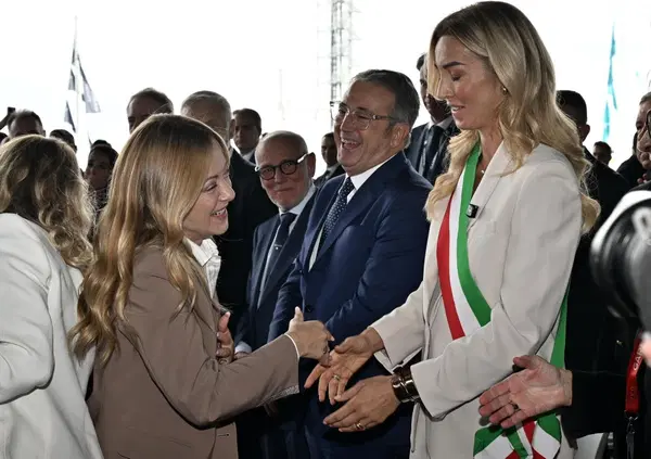 Ecco perch&eacute; Silvia Salis &egrave; stata esclusa dal taglio del nastro al Salone Nautico di Genova: qualcuno non era alla sua altezza, s&igrave;, ma chi?