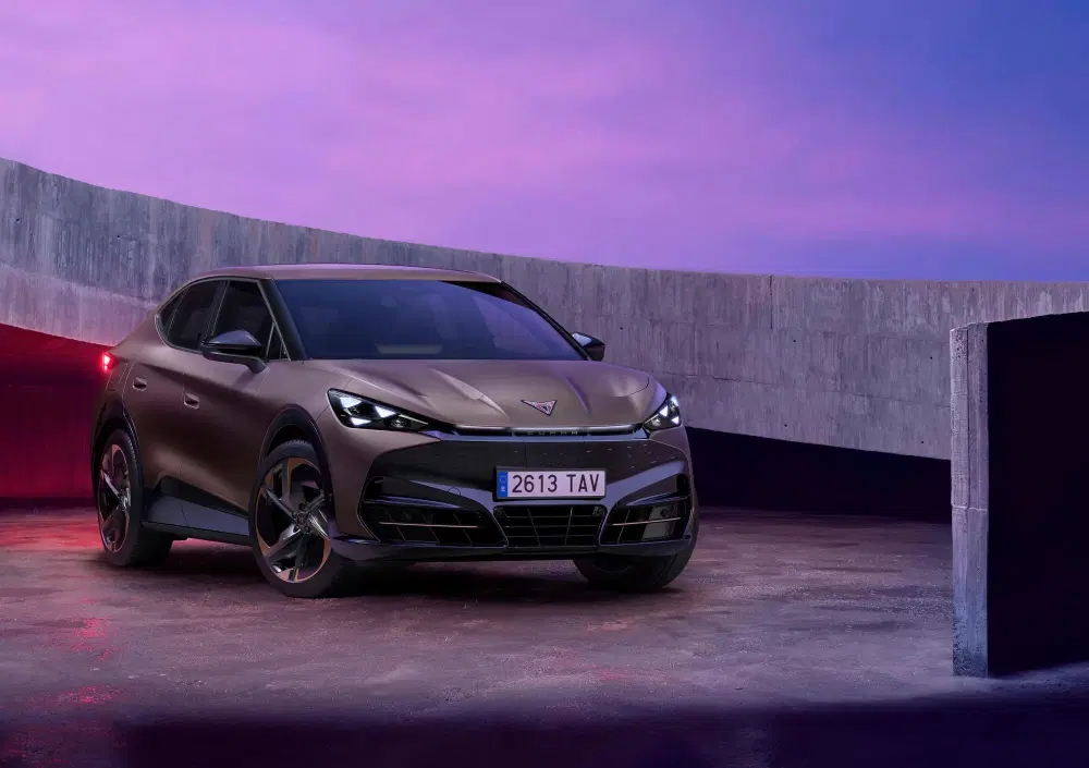 CUPRA Tavascan, la gamma si amplia: nuova versione da 190 CV e fino a 441 km di autonomia