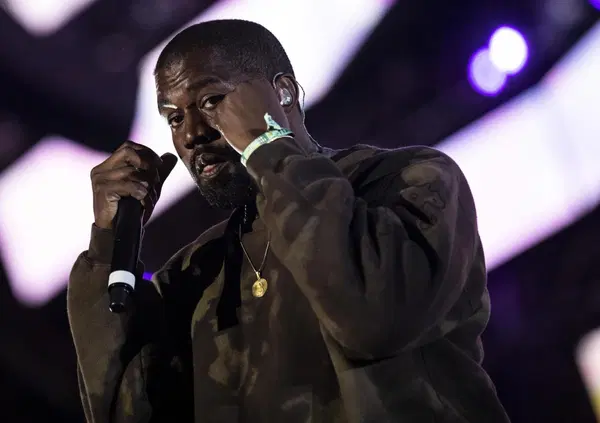 L'accordo di cui nessuno parla tra Kanye West (Ye) e la Cina: tutto quello che sappiamo sul contratto storico tra gamma. e NetEase (la Spotify cinese)