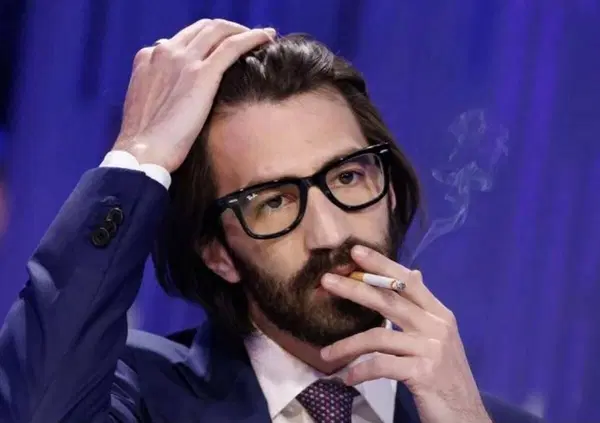 L'intervista a Leonardo Maria Del Vecchio di &ldquo;Pulp&rdquo; ha rotto la redazione: il dialogo allucinogeno tra il boh&eacute;mien Serino e la realista Marika (che non si fa fregare dal fascino del trombatore seriale)