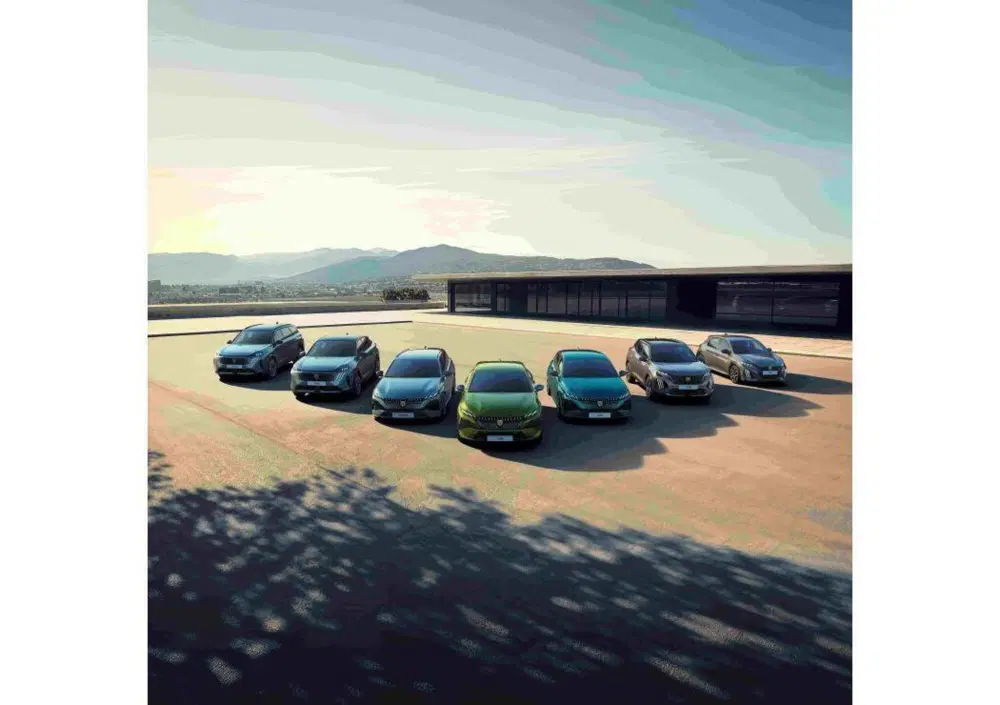 Peugeot rinnova la gamma: più tecnologia e sicurezza con i nuovi allestimenti Allure Plus e GT Plus