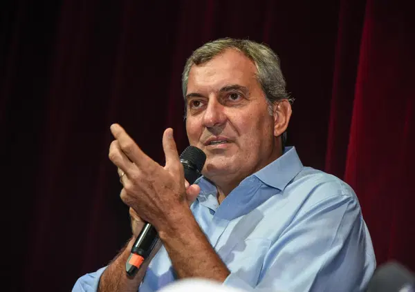 Chi sono i 5 di Chora Media del post Calabresi? Pieranni per l&rsquo;attualit&agrave;, Berzoni per tech, Poma alla cultura, Provenzi a capo dello sport (e di Cronache) e Bombino per lifestyle